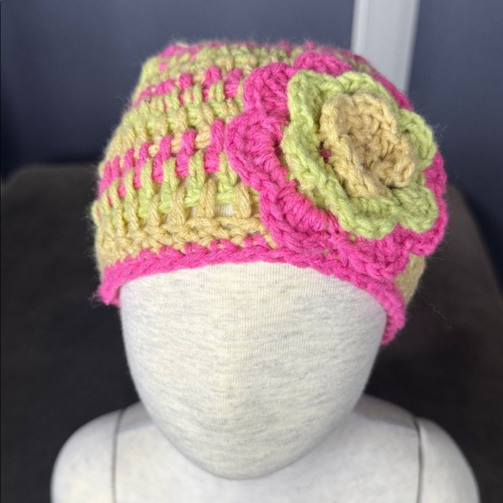 Daisy Baby Girls Crocheted Skull Hat Beanie Pink and Lime Green 2-8 years NEW